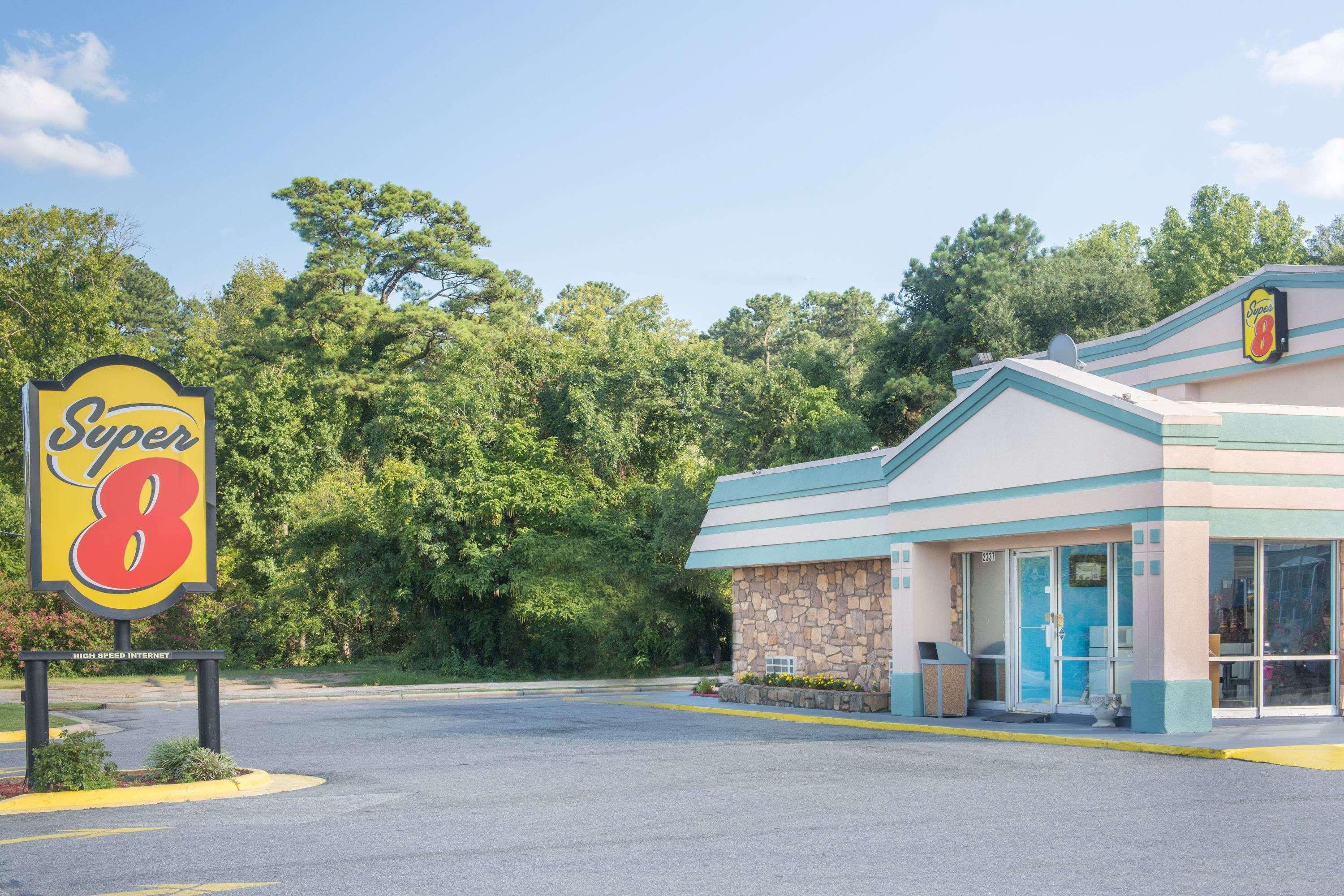 Super 8 By Wyndham Durham/University Area Nc מראה חיצוני תמונה