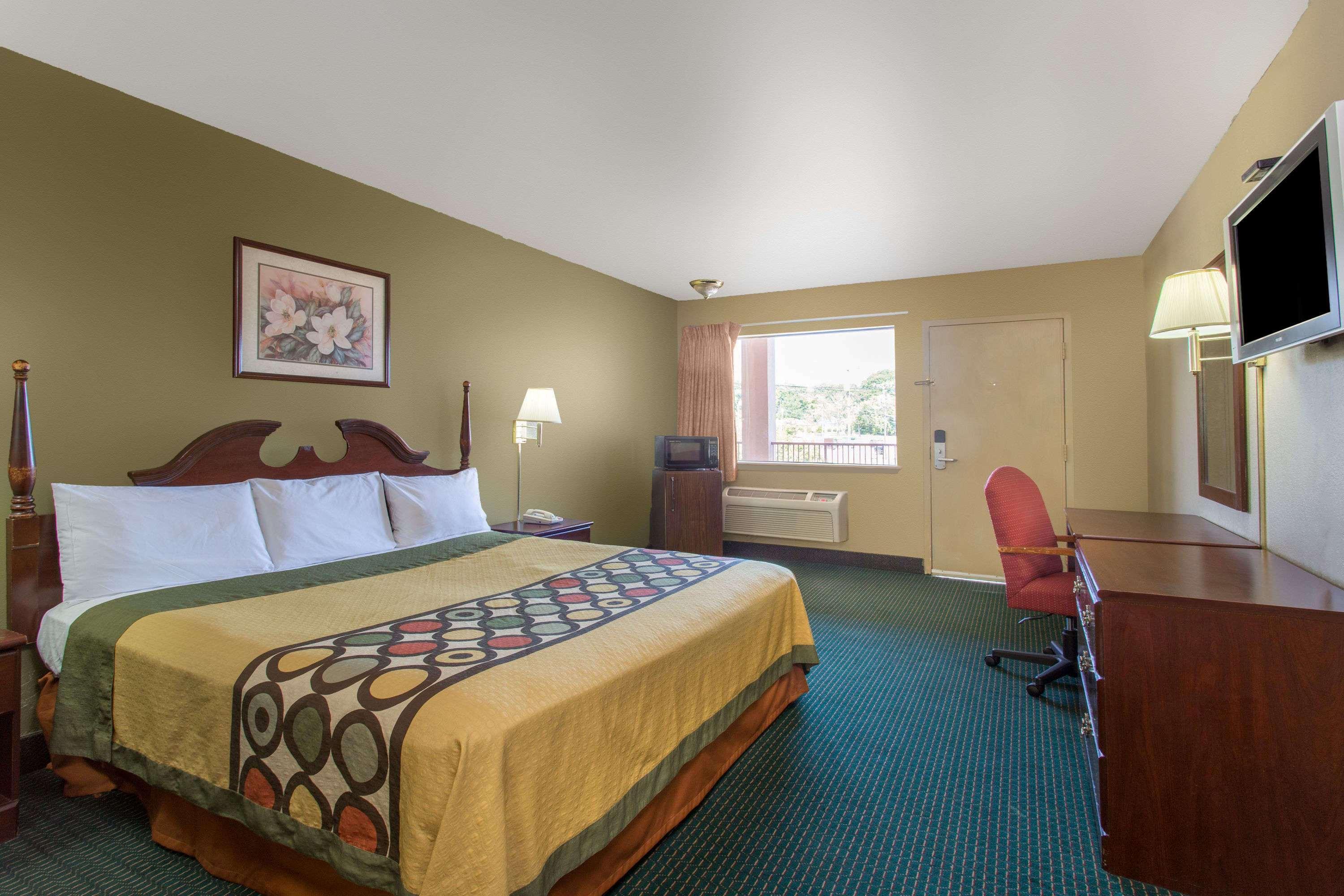 Super 8 By Wyndham Durham/University Area Nc מראה חיצוני תמונה